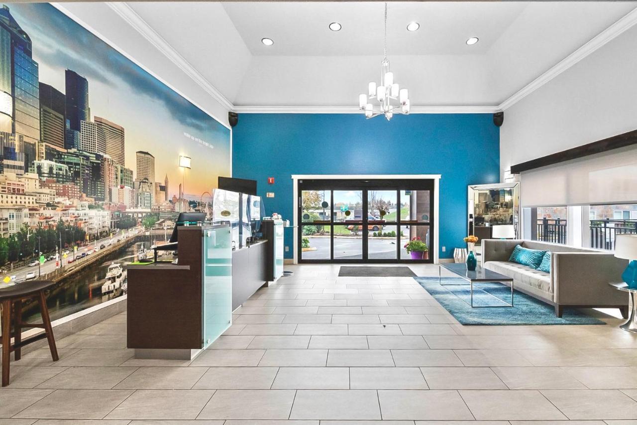 La Quinta Inn By Wyndham Everett Extérieur photo