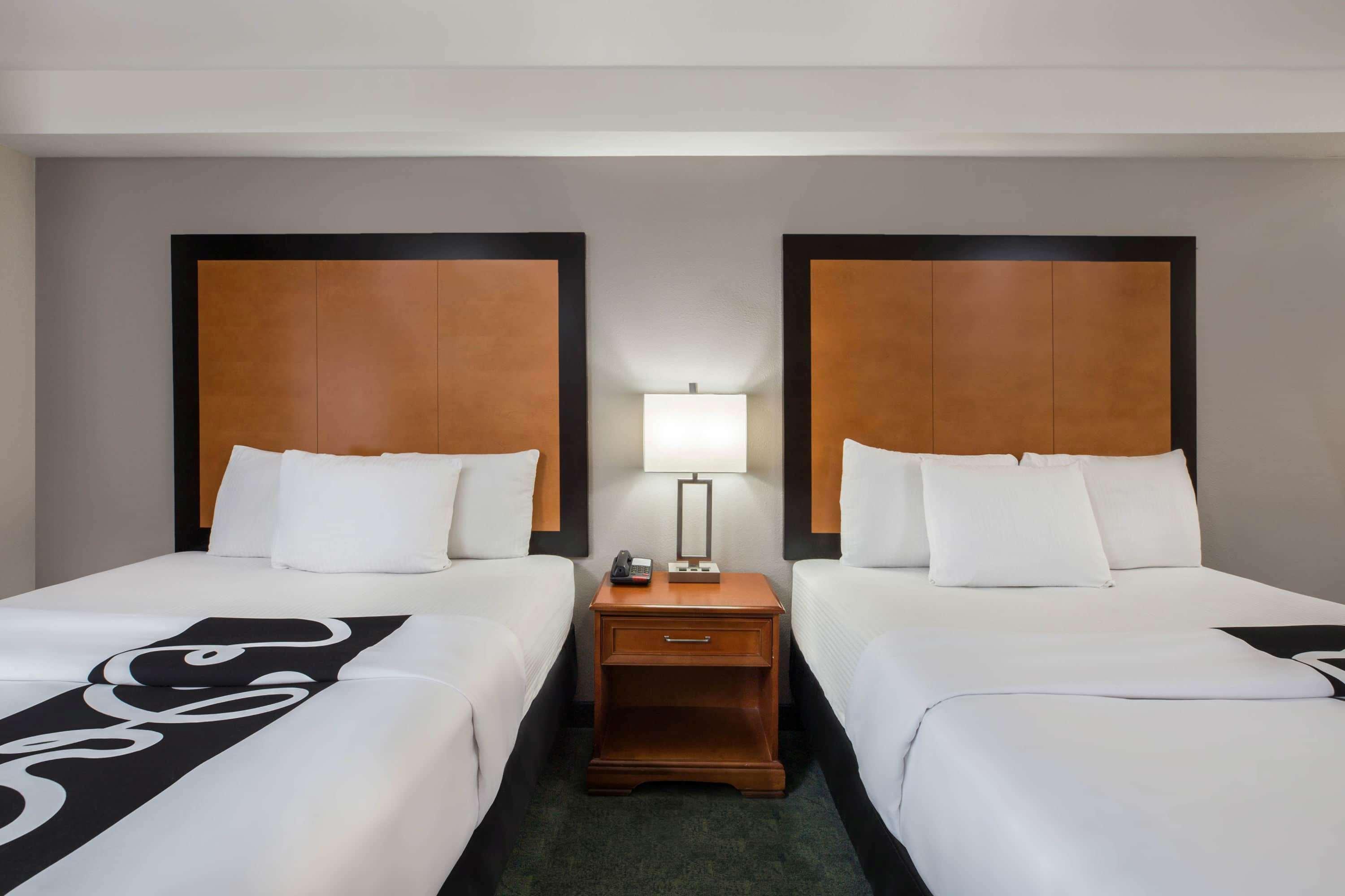 La Quinta Inn By Wyndham Everett Extérieur photo